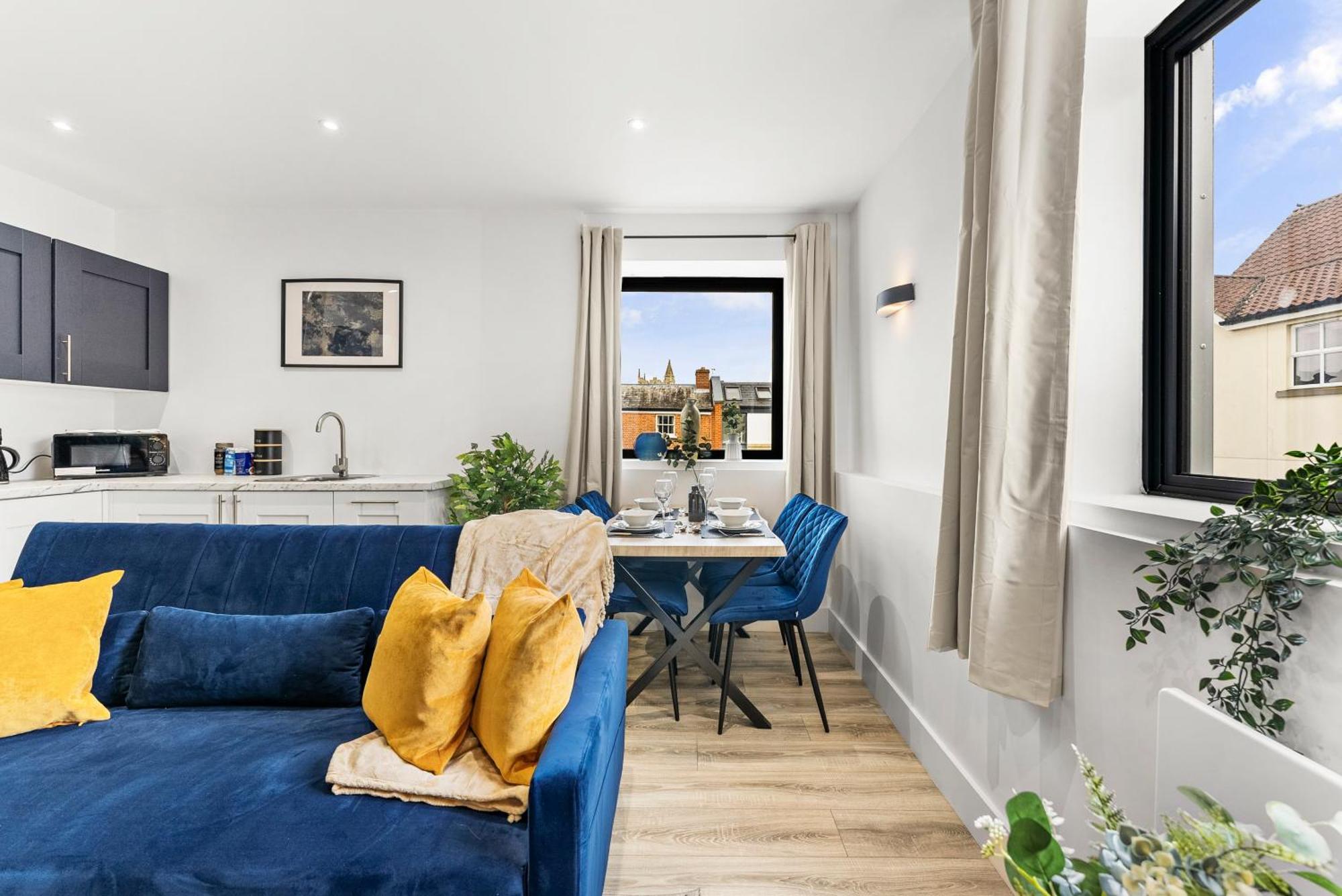Comfortable 2-Bedroom Stay In NWI Buitenkant foto